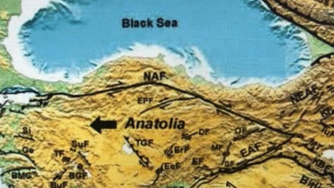 Foto - Naci Görür’den 4,7 deprem sonrası korkutan açıklama! ‘Çok daha büyük deprem olabilir'