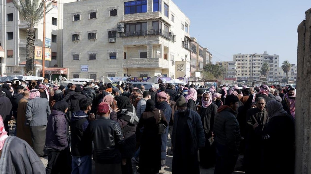 Foto - Namaz kılmak, Suriye bayrağı sallamak ve daha neler neler! İşte YPG’nin suç saydığı eylemler