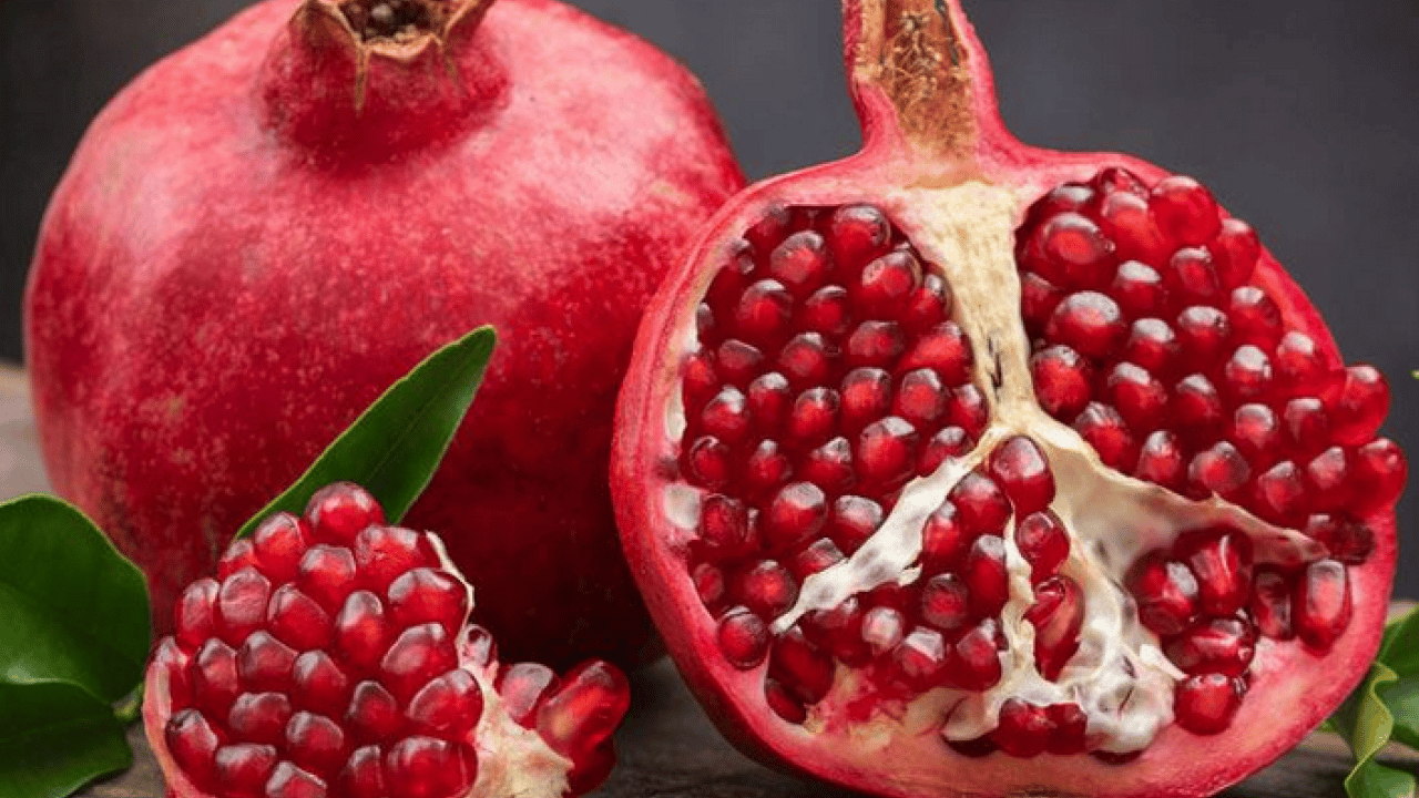Foto - Nar kalp sağlığını destekleyen en iyi besin! 1 kaşık katmak yetiyor! Nar suyu: Çamaşır suyu gibi temizliyor