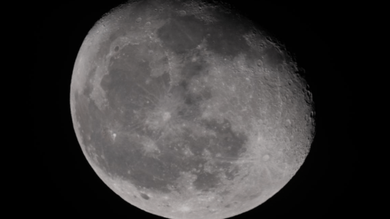 NASA verileri paylaşıldı: Ay'da deprem alarmı
