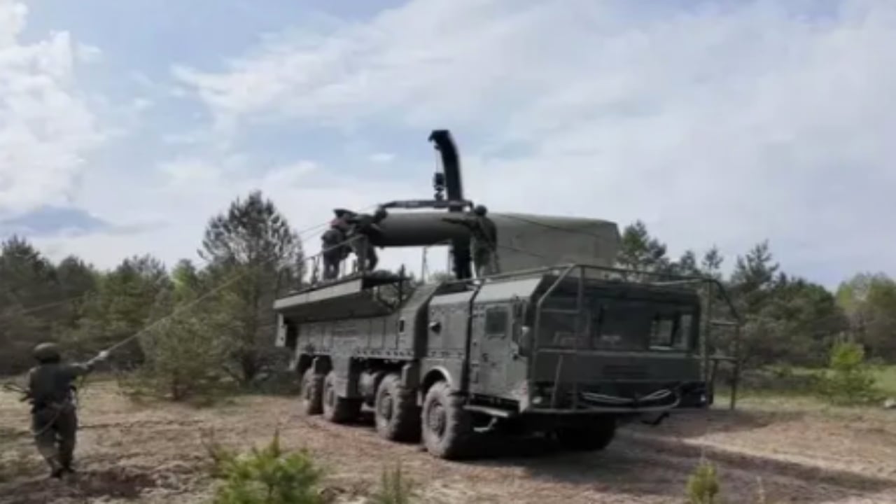 Foto - NATO üyelerinin yüreğini ağzına getiren korkunç hamle!Avrupa’nın sınırına nükleer füzeleri dizdiler 