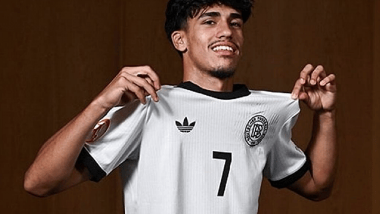 Foto - Ne adammış bu haftalardır sürdü gitti... Maradona-Can savaşının galibi