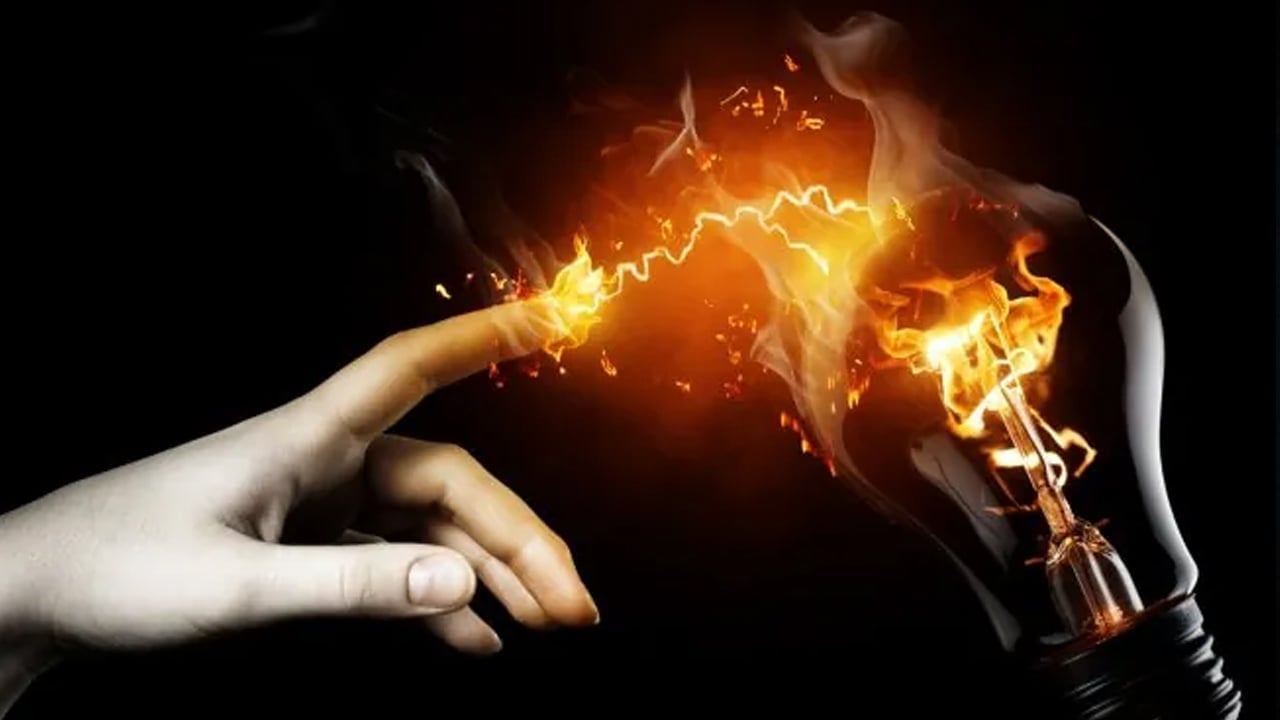 Foto - Ne buzdolabı ne çamaşır makinesi ne şarj cihazları! Bakın şimşekli havada hangi alet risk: Asılsız değil diyerek açıkladı!