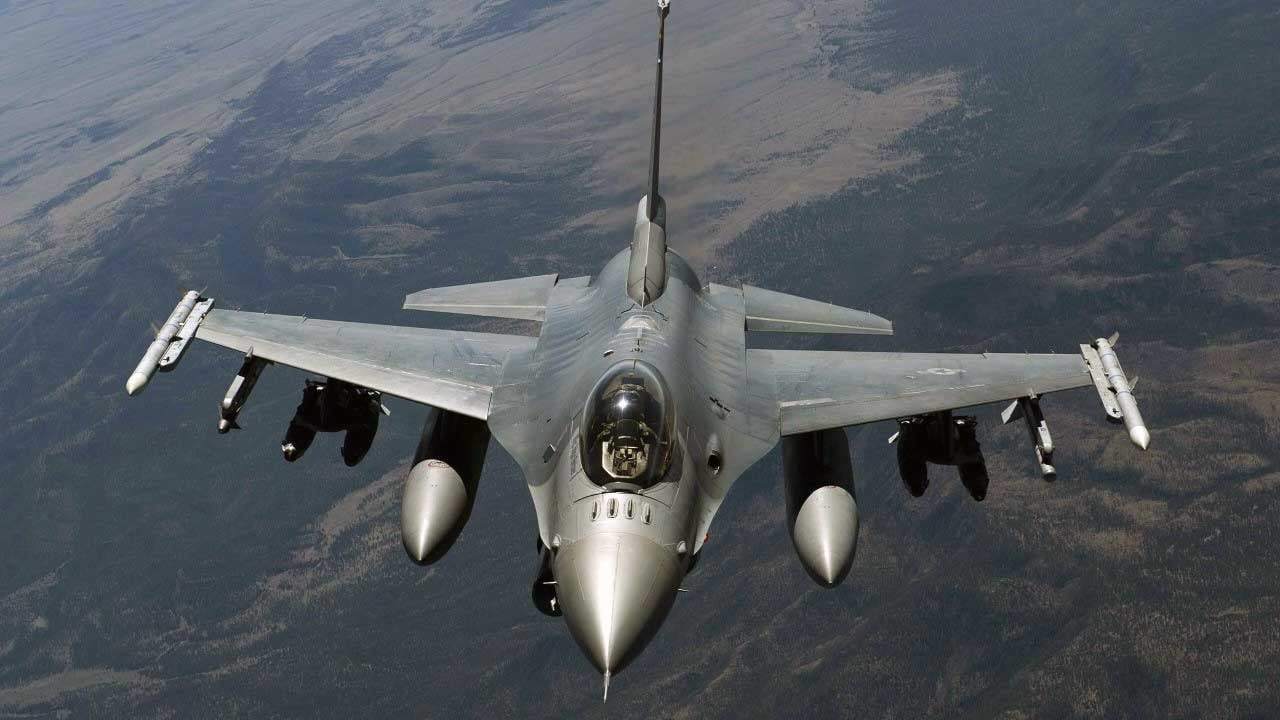 Foto - Ne halt yedikleri belli değil! F-16 Block 70'i Çin üretse 1 aya gelirdi