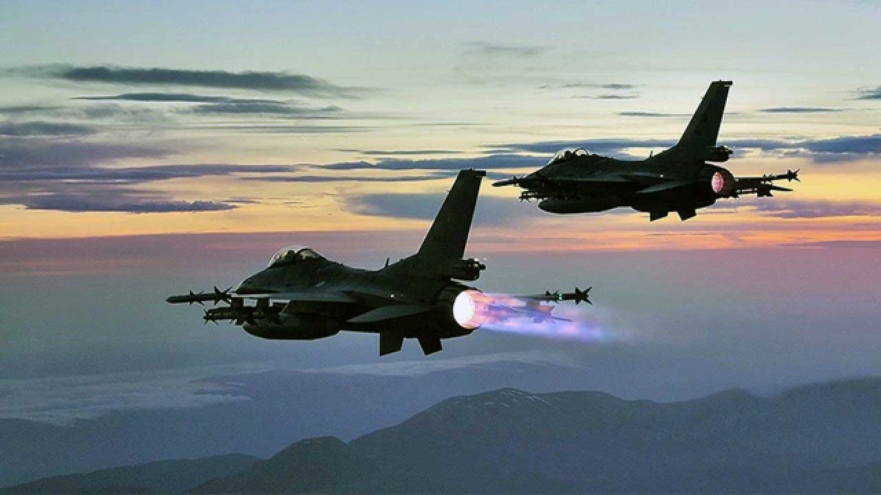 Foto - Ne halt yedikleri belli değil! F-16 Block 70'i Çin üretse 1 aya gelirdi