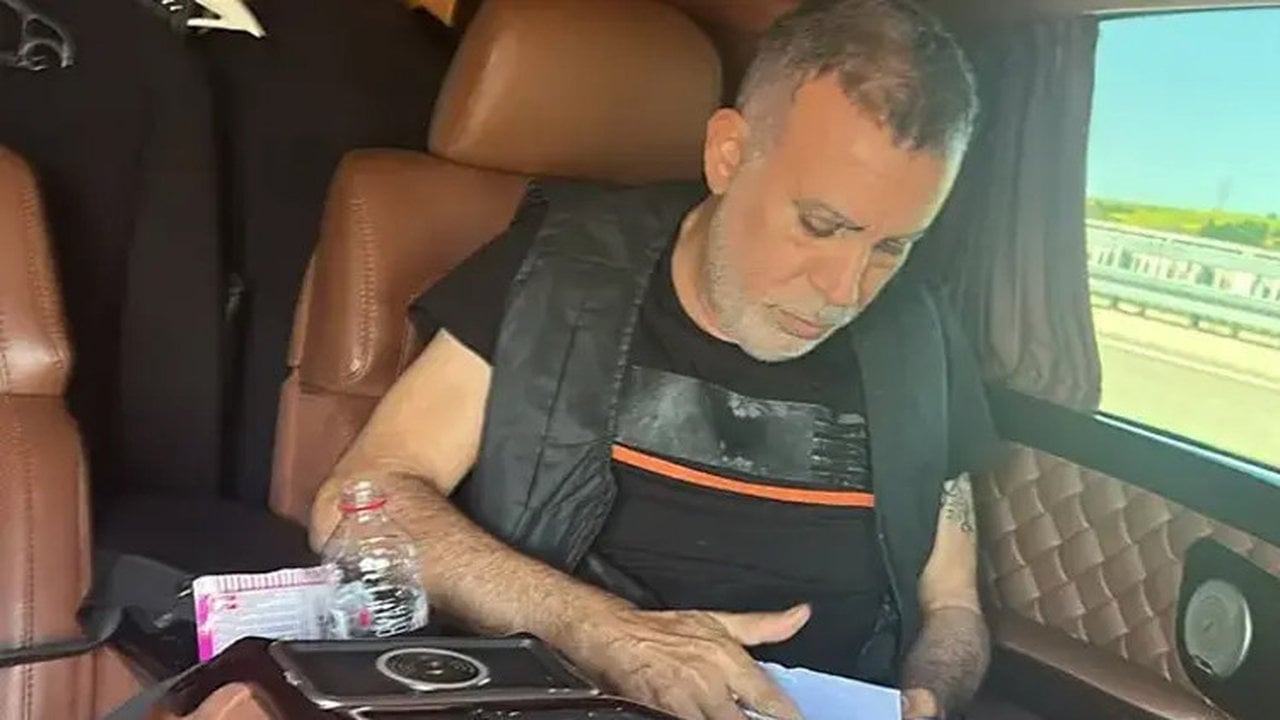 Foto - "Ne hayırlı(!) evlatmış" dedirten itirafı yeniden gündem oldu! Haluk Levent, annesini bile soyup soğana çevirmiş