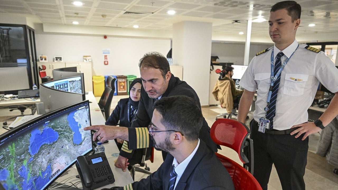 Foto - ‘Ne iş yapıyorsun’ diye sormuşlardı! AJET’in müdürleri ‘havacılığın mutfağını’ anlattı