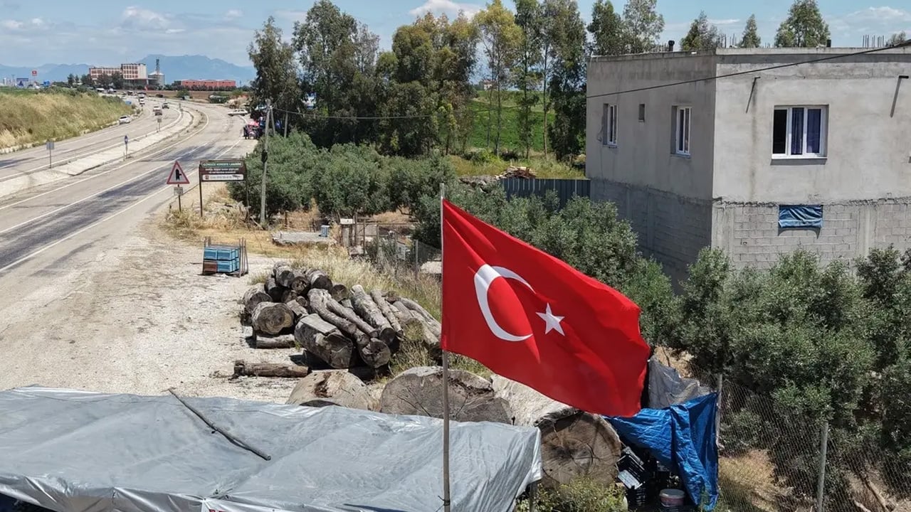 Foto - Ne kavun ne çilek... Serinlemek için görenler hemen alıyor: 10 liradan satılıyor! Tamamen serinletiyor