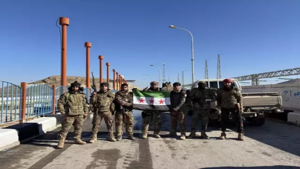 Foto - Ne olduysa 44 saatte oldu! Herkes Şara’yı konuşuyor ama, Suriye’de PKK’yı silen adam bakın kim çıktı?