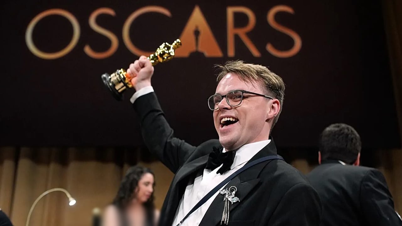 Ne olduysa havalimanında oldu! Ünlü yönetmenin Oscar ödülü kayboldu 