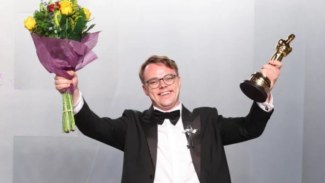 Foto - Ne olduysa havalimanında oldu! Ünlü yönetmenin Oscar ödülü kayboldu 