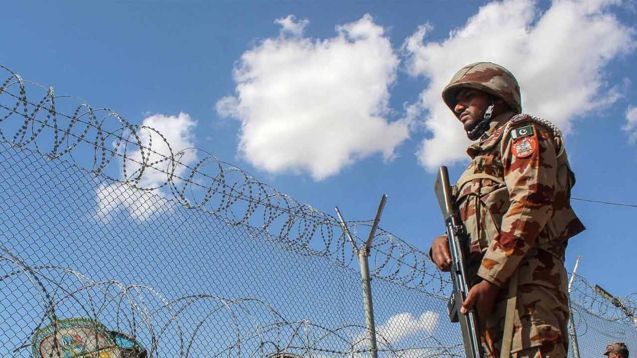 Foto - Ne Taliban, ne Hindistan... Pakistan askerlerini kaçırdılar! 
