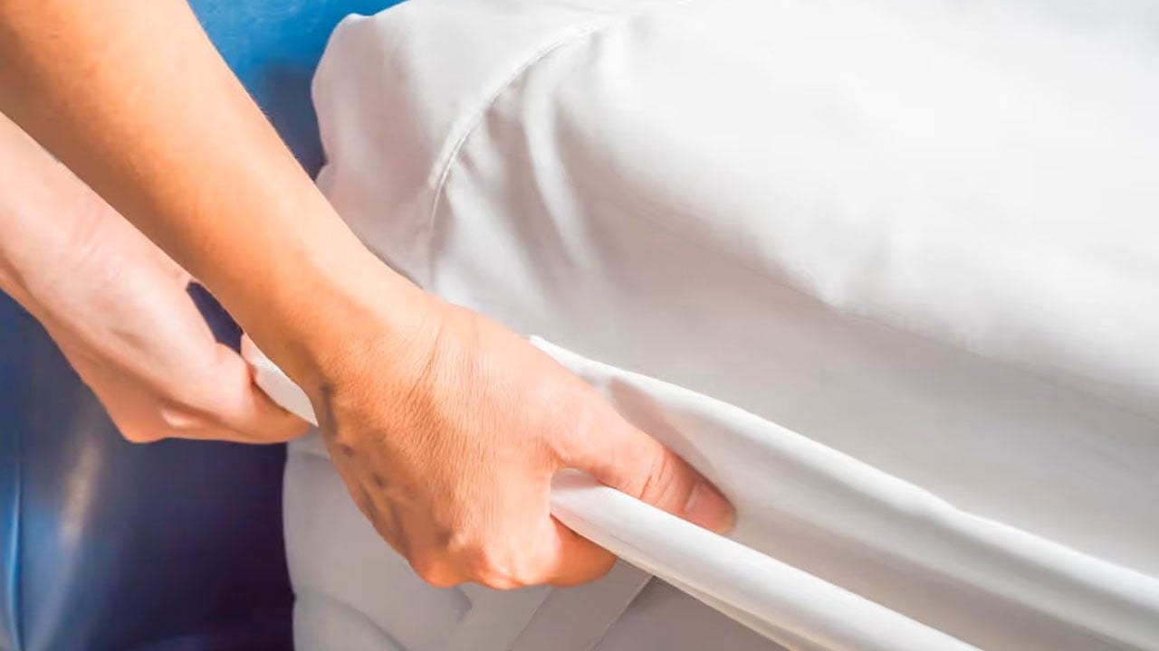 Foto - Ne yapsanız da temizlenmiyor mu? İşte sararan yatakları pırıl pırıl yapacak o yöntem