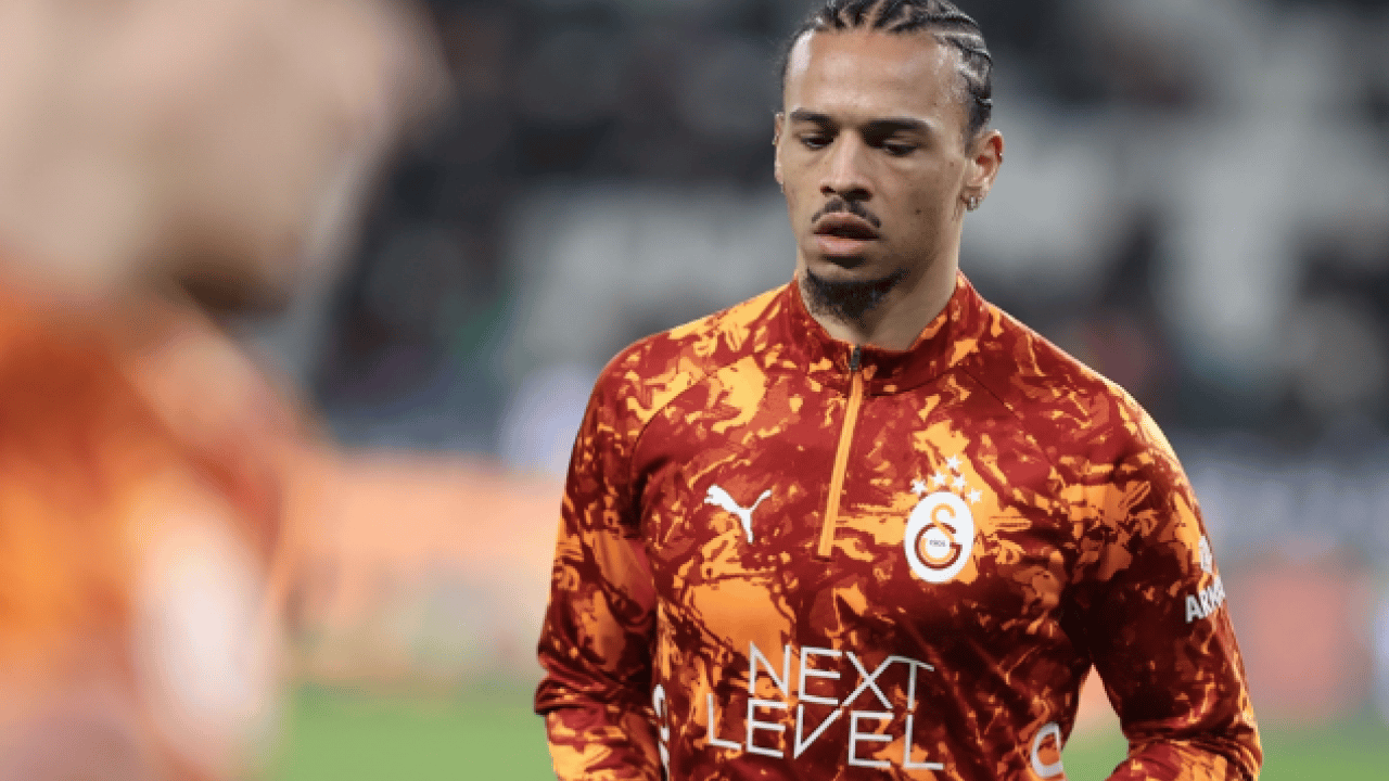 Foto - Ne yaptıysa olmuyor da olmuyor! Bir türlü dikiş tutmadı gibi... Leroy Sane düşündürüyor