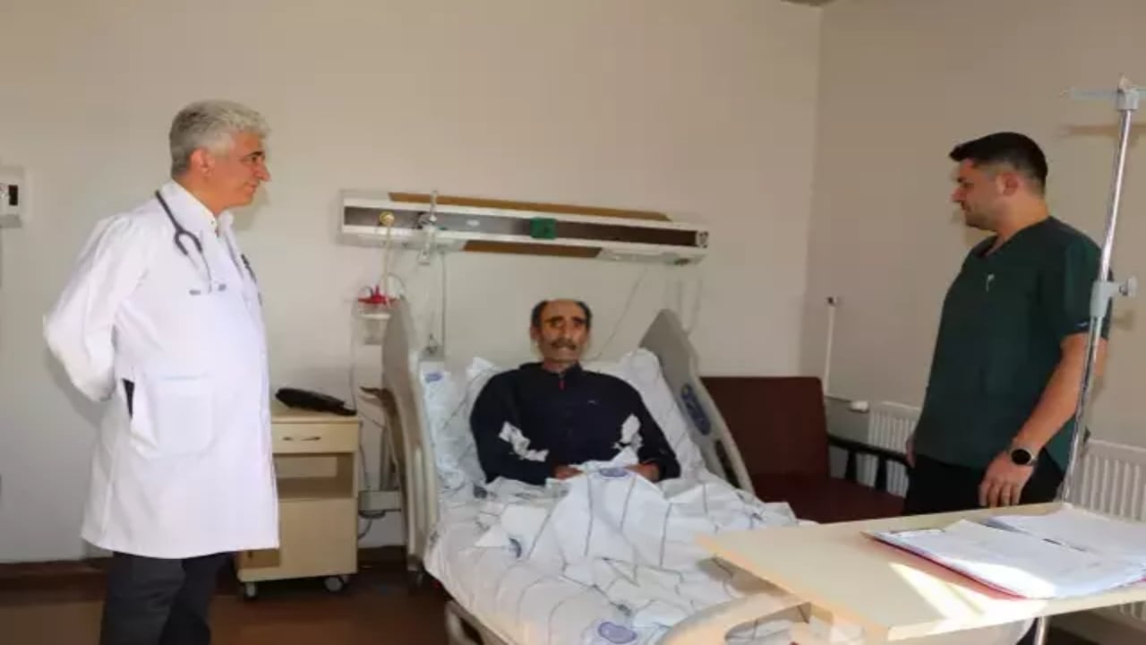 Foto - Nefes darlığı şikayetiyle gitti, akciğerinden çıkan şey 30 yıllık cerrahın bile ağzını açık bıraktı