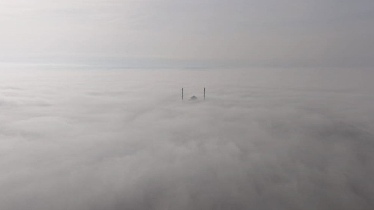 Foto - Nefes kesen manzara! Sis denizi kampüsü yuttu