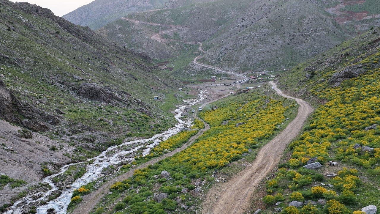 Foto - Nefes kesen manzara! Temmuz ayında kış manzarası