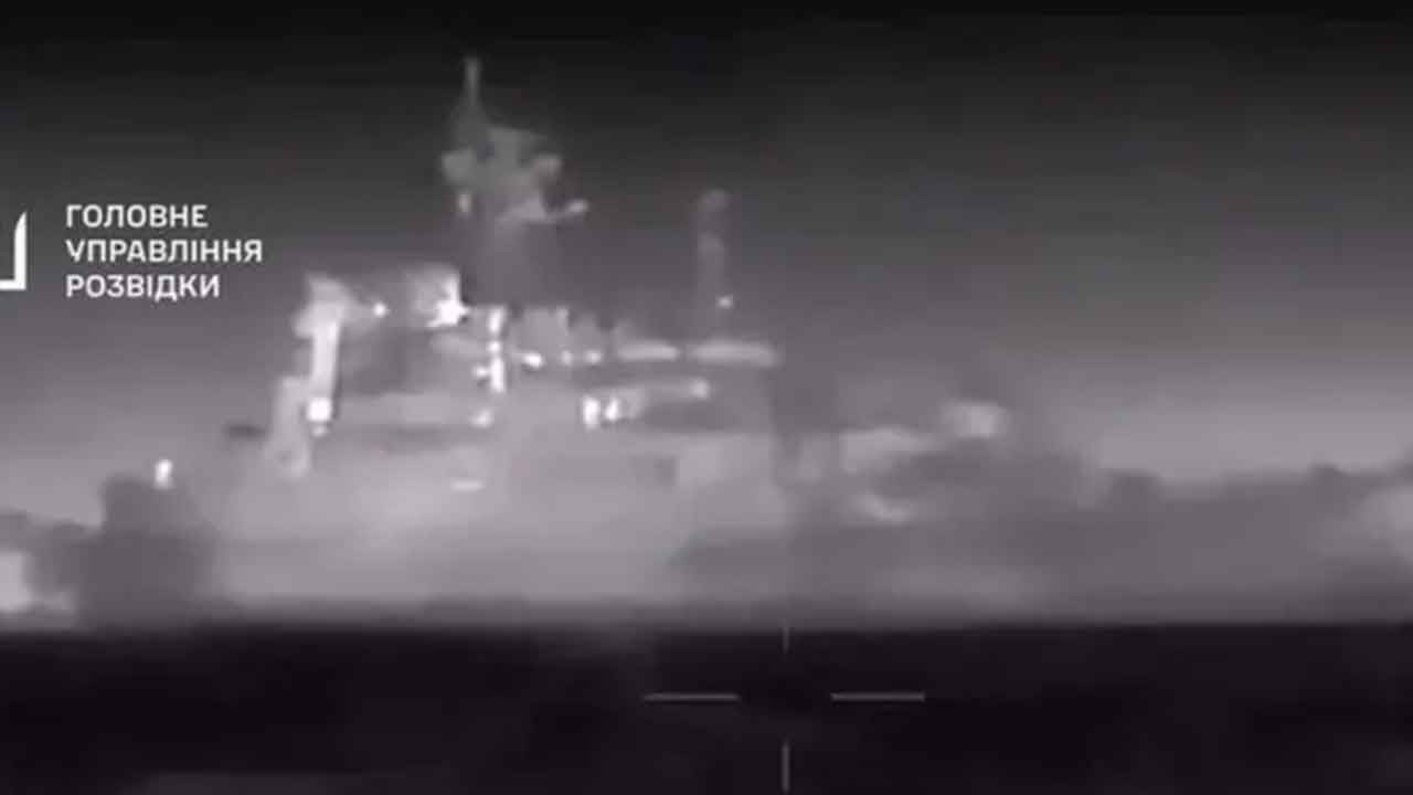 Foto - Neler oluyor: 3 savaş gemisi vuruldu