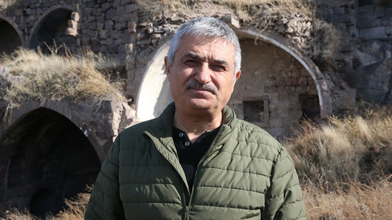 Foto - Neolitik Çağ’a ait insan figürlü kaya resimleri keşfedildi