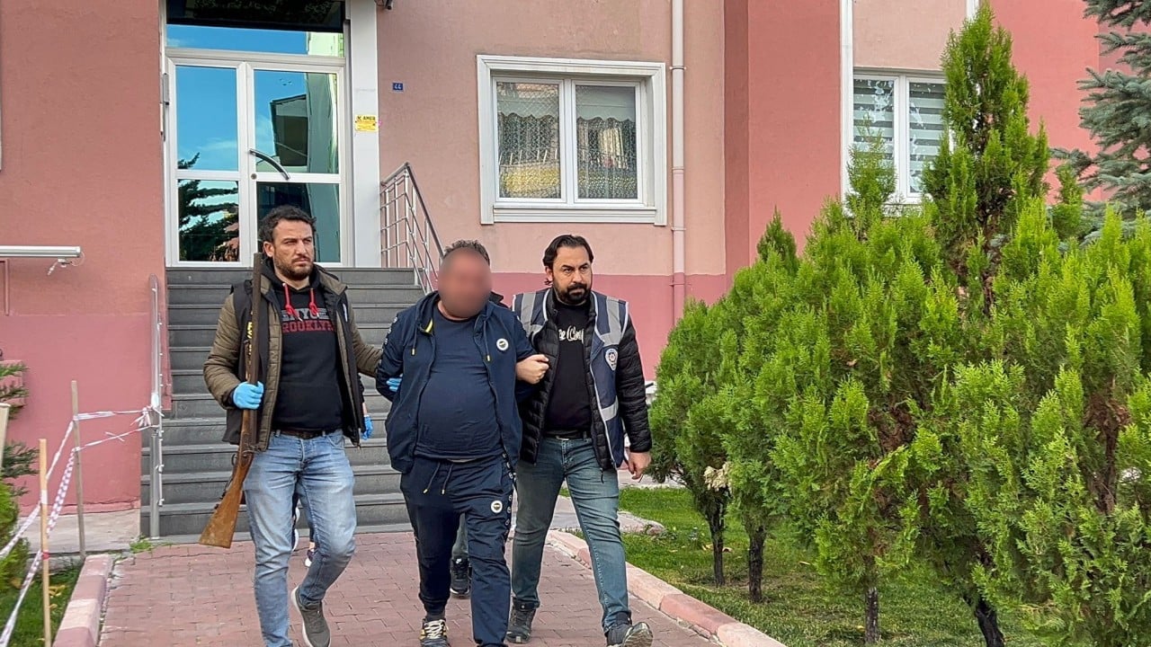 Foto - Nerede sakladıkları ortaya çıktı: Ağır hasarlı araçlar üzerinden ‘Change’ oyunu