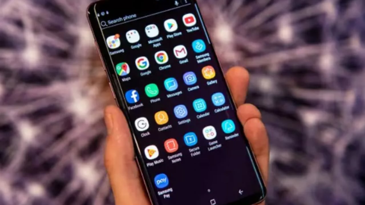 Foto - Neredeyse her cepte var: Popüler telefon markasından casus yazılım çıktı!