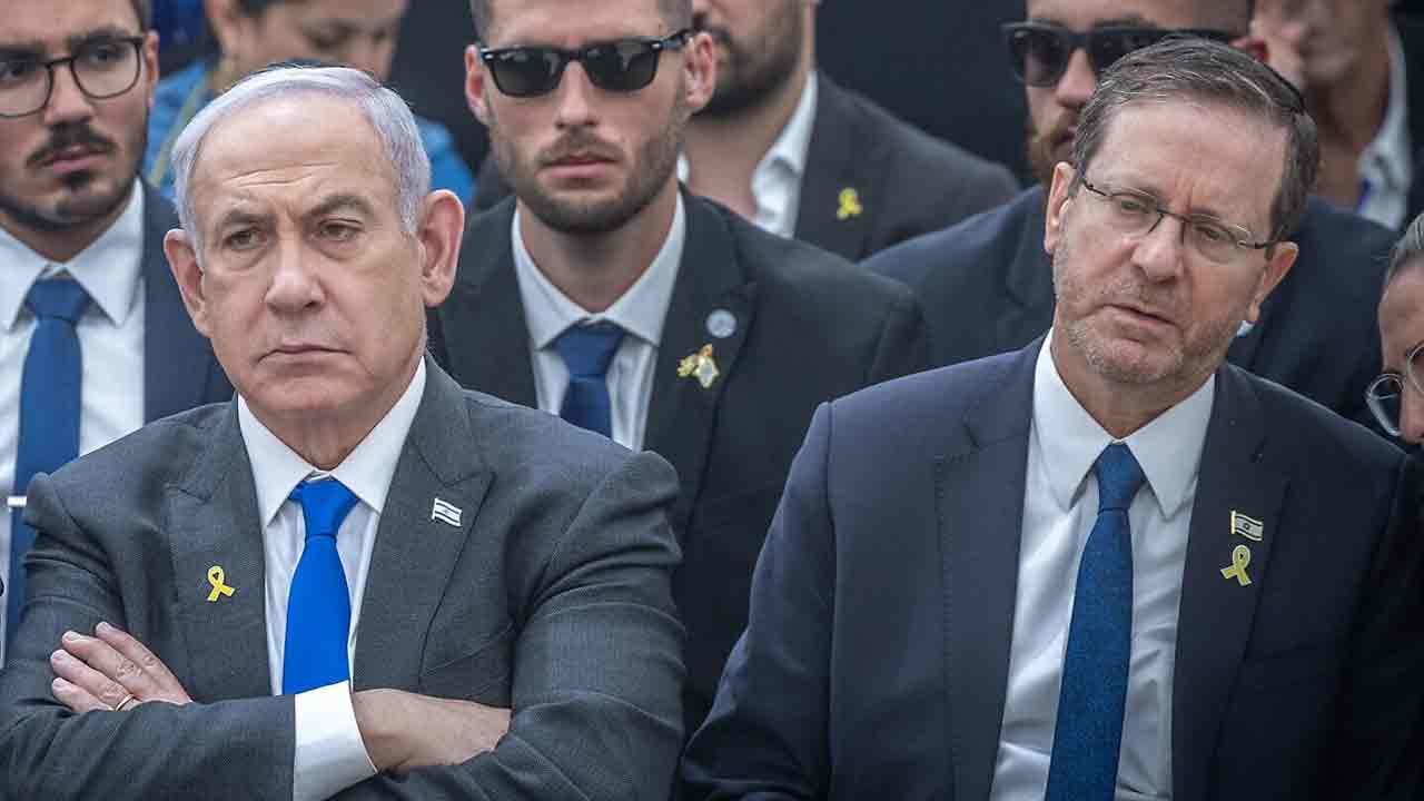 Foto - Netanyahu iblisini kurtarmak için yırtınıyorlar
