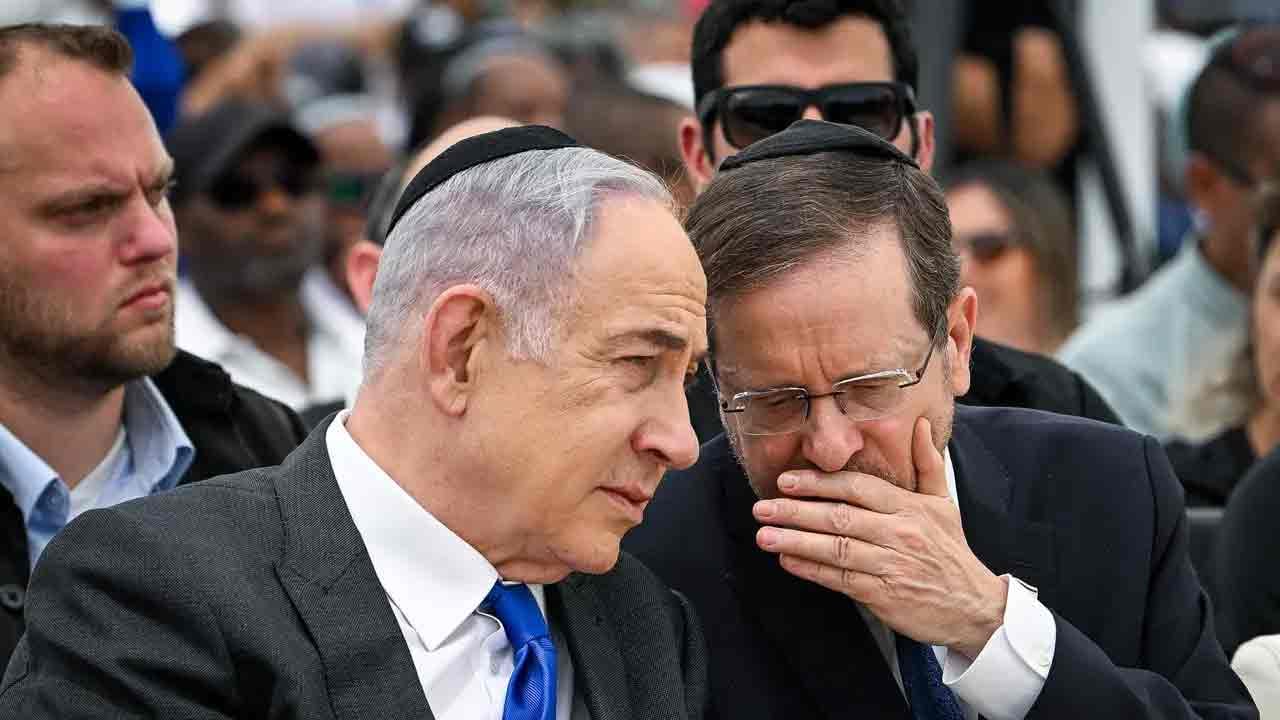 Foto - Netanyahu iblisini kurtarmak için yırtınıyorlar