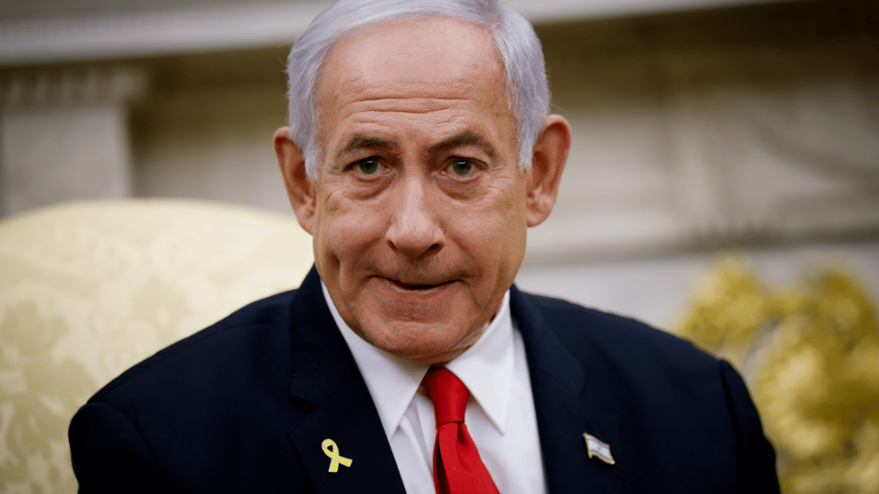 Foto - Netanyahu’nun uçağı bakın nereye indi! Savaşın sinyalleri mi?