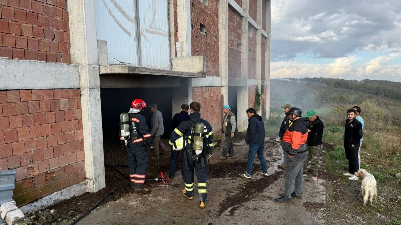 Foto - Neyse ki korkulan olmadı... Çiftlikte korkutan yangın