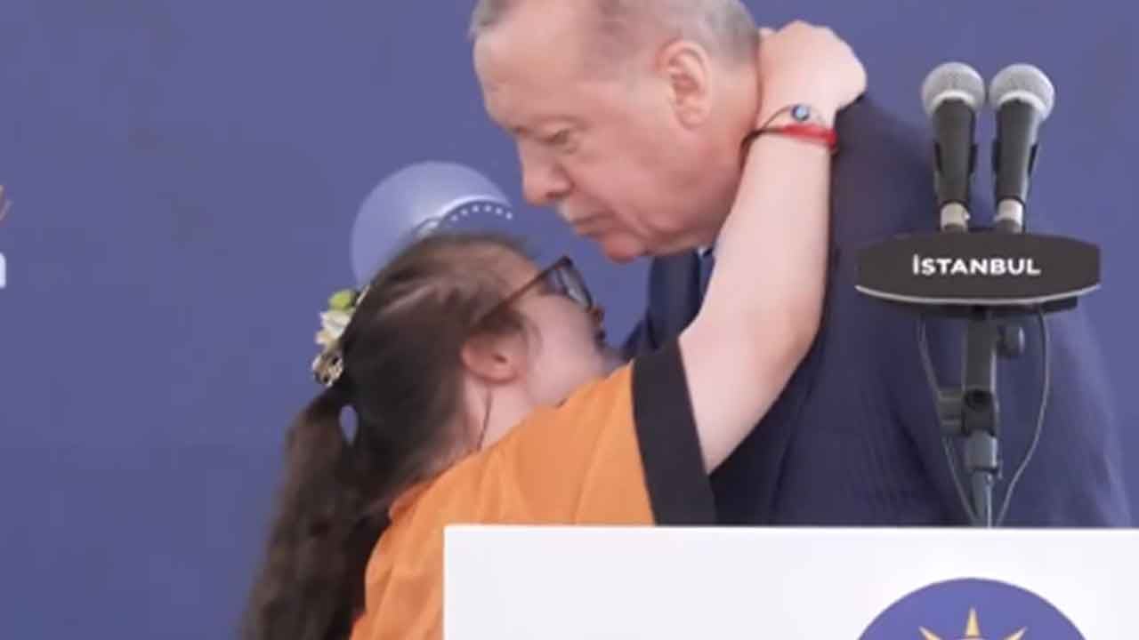 Foto - Nice liderlerin sendeletemediği Reis’i, o özel çocuk sendeletti