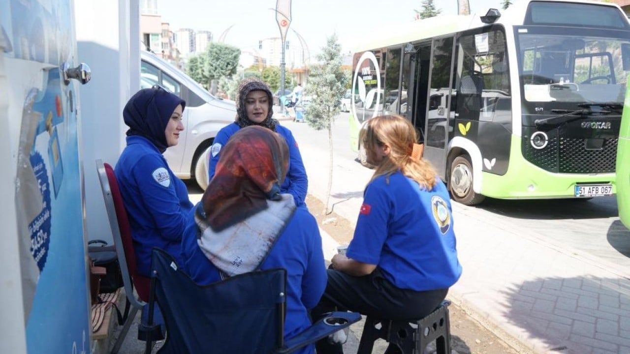 Foto - Niğde'de elektrikli otobüsler kadın şoförlere emanet