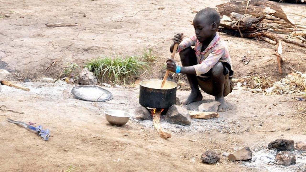 Foto - Nijerya açlık tehlikesiyle karşı karşıya İsraf zirve yaparken 17 milyon insan aç