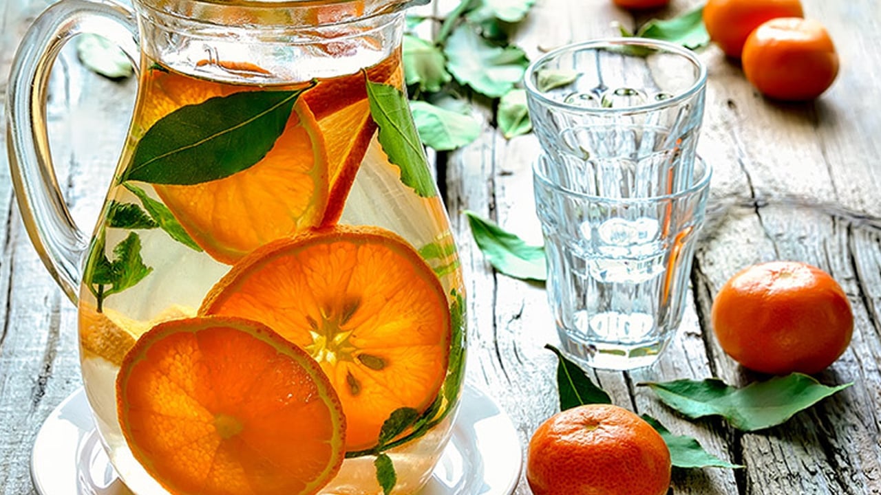 Foto - Nisan, Haziran ayına fit girin! Yarım limon: Yağ yakımını 3 katına çıkarıyor! Yağ yakan bahar detoksu şaşırtacak!