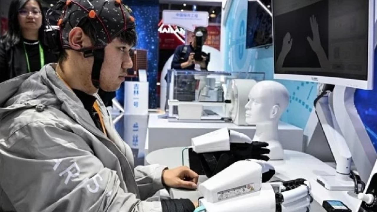 Foto - Nöroteknoloji alanında tarihi bir adım... Felç tedavisinde devrim: Bilim kurgu gerçek oluyor