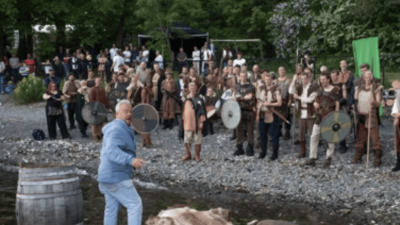 Foto - Ünlü sanatçı çekti: Norveç Millî Takımı, Viking kostümleriyle Dünya Kupası pozu verdi...