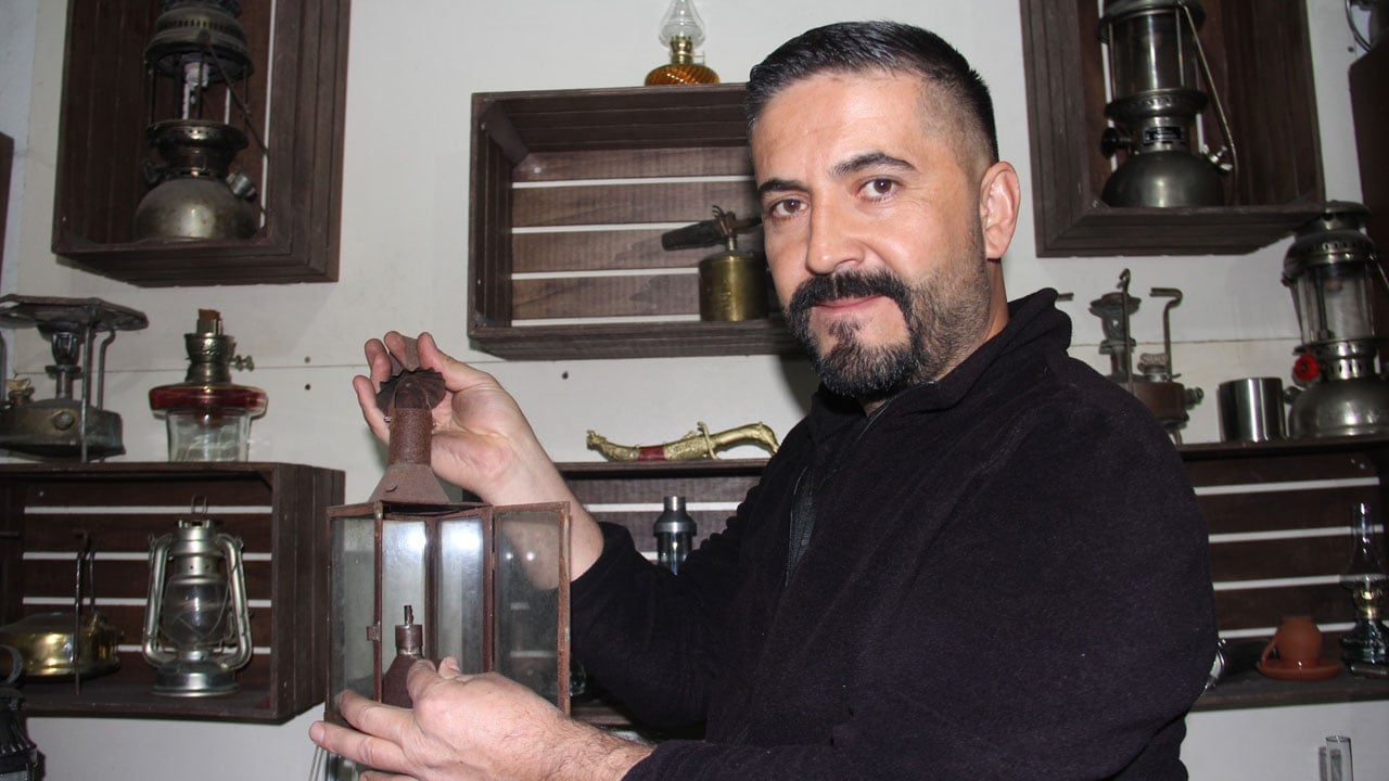 Foto - Nostalji arayanların adresi! Çocukluk merakı 33 yıl sonra mesleğe döndü