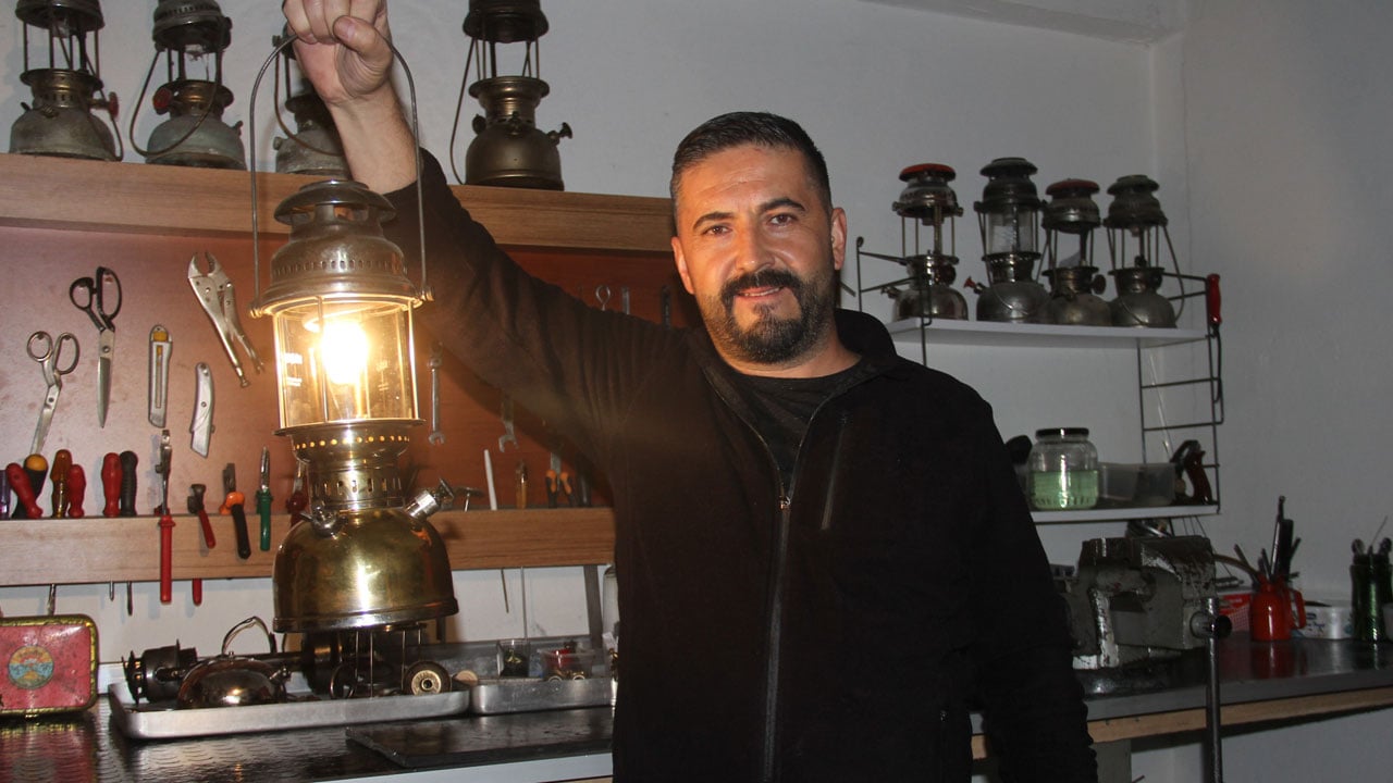 Nostalji arayanların adresi! Çocukluk merakı 33 yıl sonra mesleğe döndü