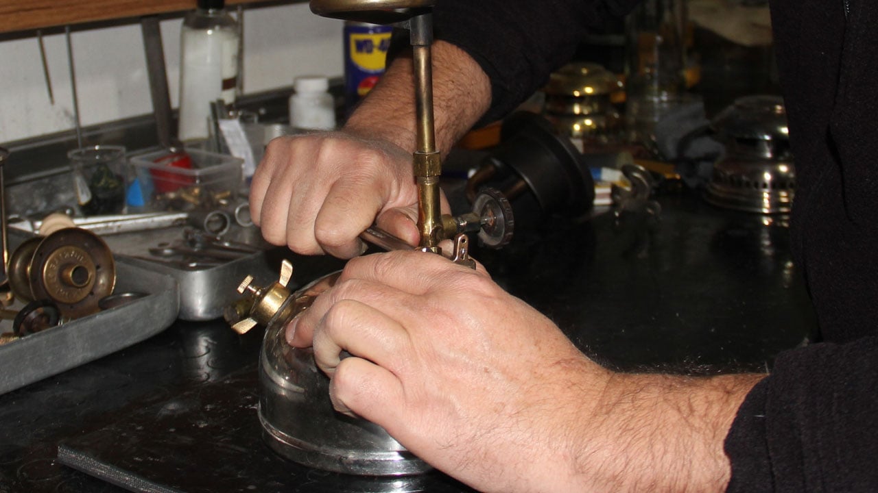 Foto - Nostalji arayanların adresi! Çocukluk merakı 33 yıl sonra mesleğe döndü