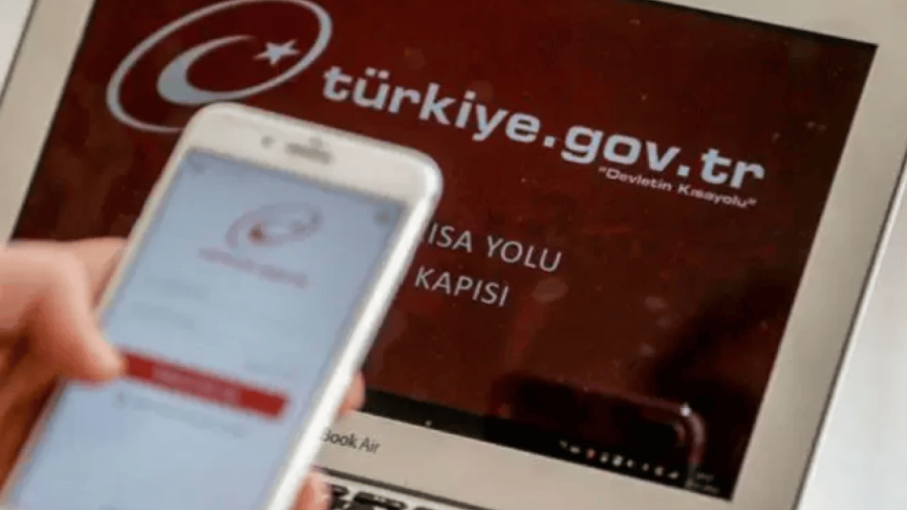 Foto - Nüfus hizmetlerinde dijital devrim: 2025 yılında e-Devlet rekoru! 158 milyona yakın işlem yapıldı