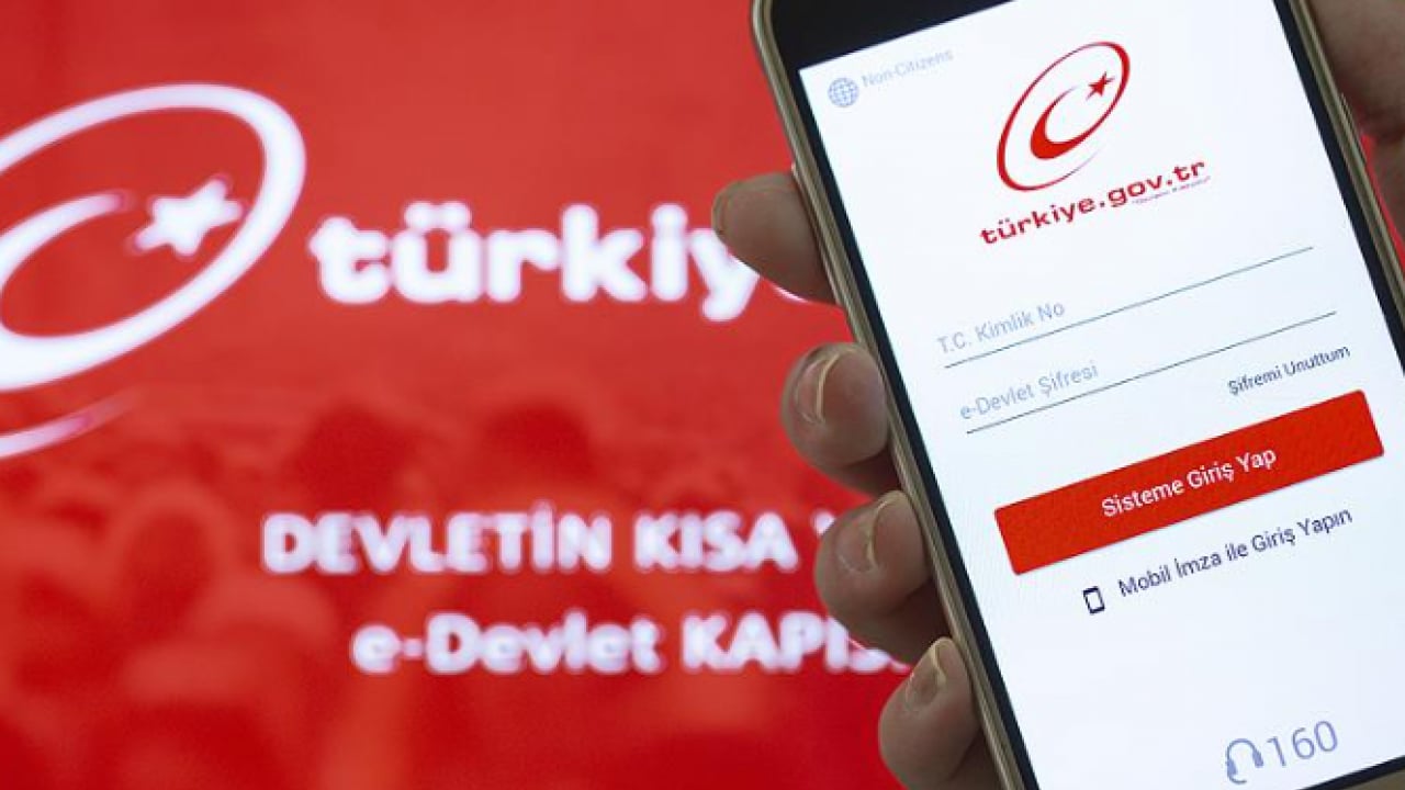 Foto - Nüfus hizmetlerinde dijital devrim: 2025 yılında e-Devlet rekoru! 158 milyona yakın işlem yapıldı