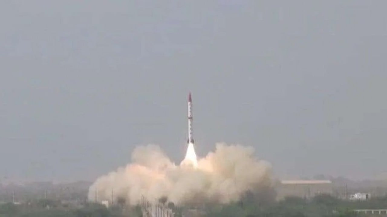 Foto - 'Nükleer silahımız Türkiye'nin emrinde' diyorlardı! Türk savaş gemisinden balistik füzeyi ateşlediler