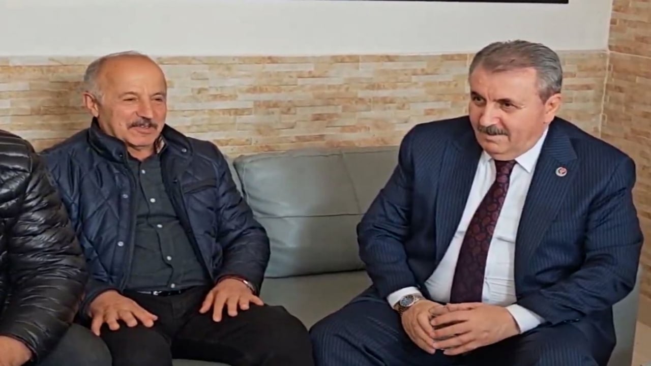 Foto - Nur topu gibi bir tartışmamız daha oldu! Mustafa Destici’den Galatasaraylıları ayağa kaldıracak çıkış