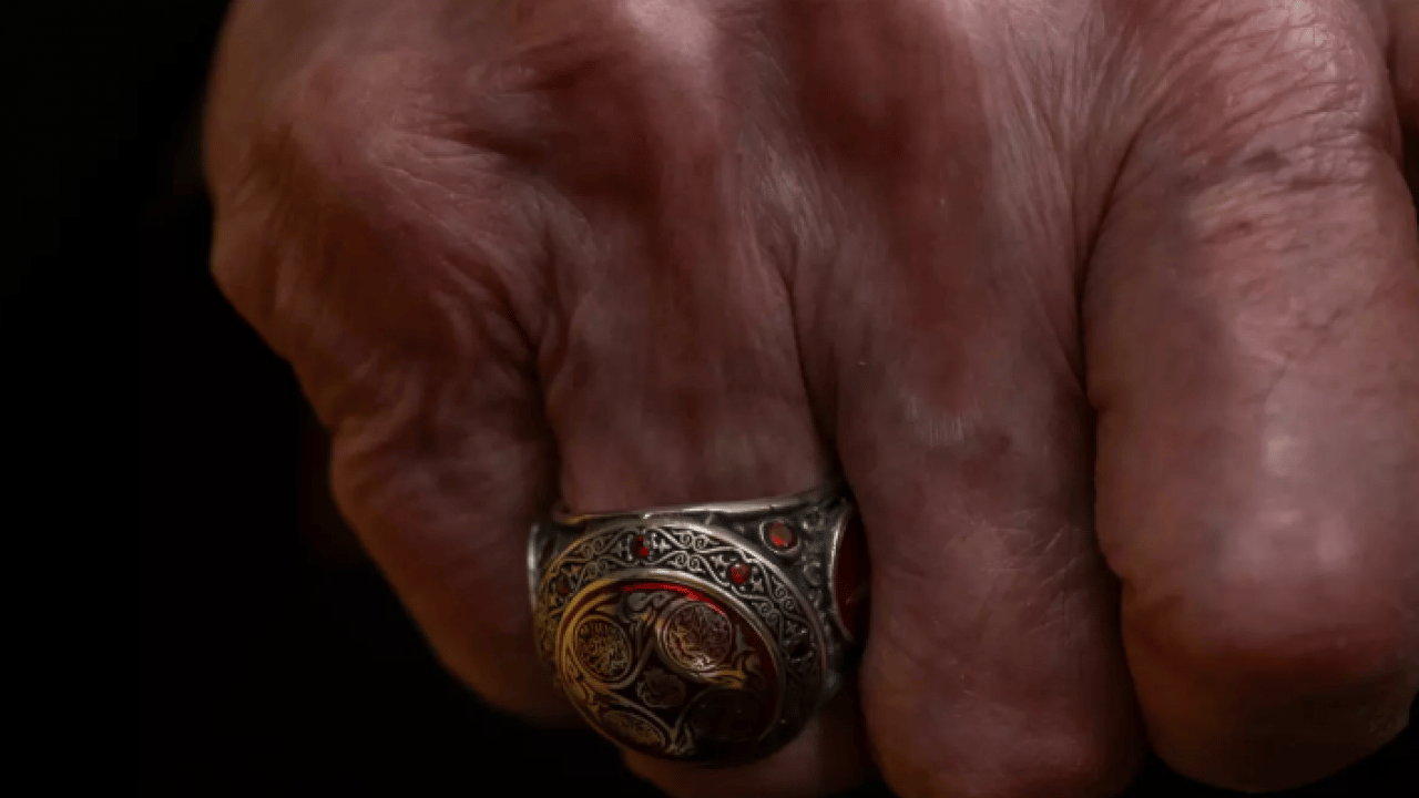 Foto - O ailenin mührüyle toplantıya çıktı: Bahçeli'nin yüzüğü merak konusu oldu!