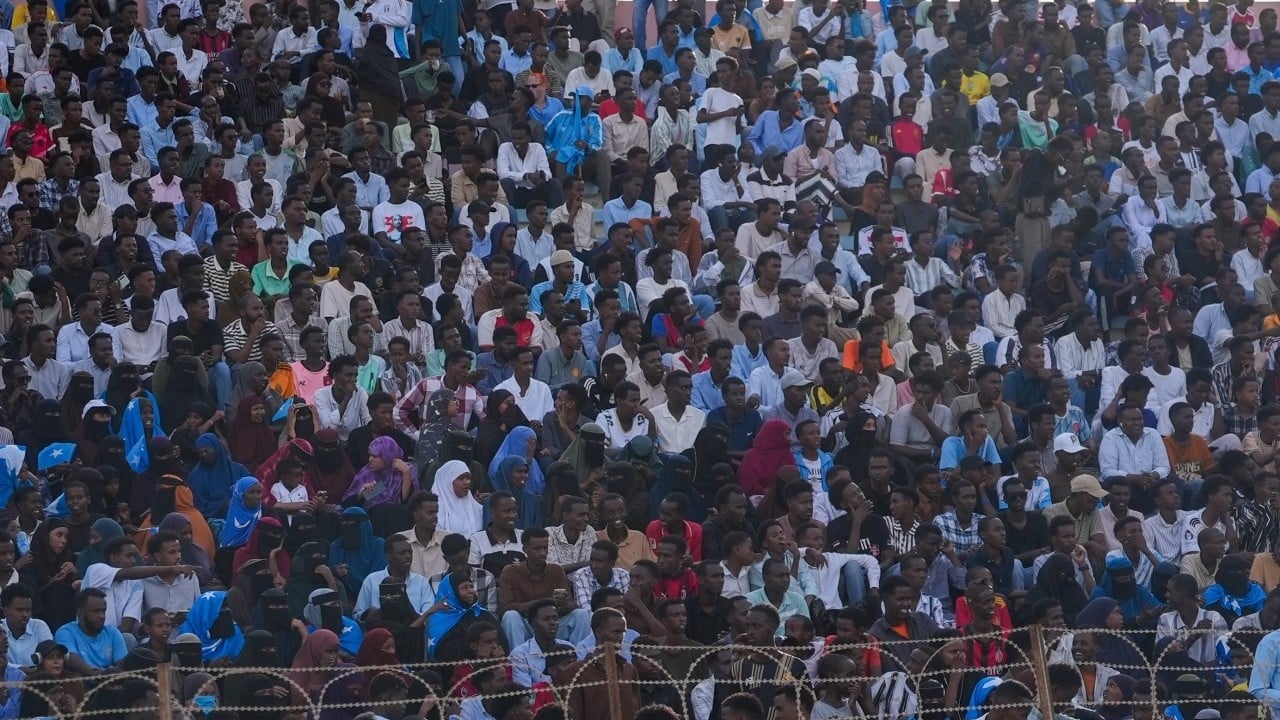 Foto - O artık halk kahramanı: Somalililer, ABD'ye alınmayan hakem Artan'a destek verdi