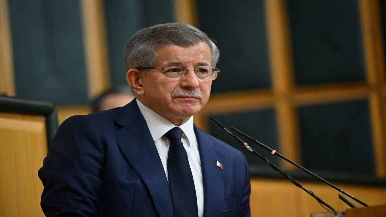 Foto - O belediye başkanı, Davutoğlu’nu küplere bindirdi: Utanmaz adam, Yezit