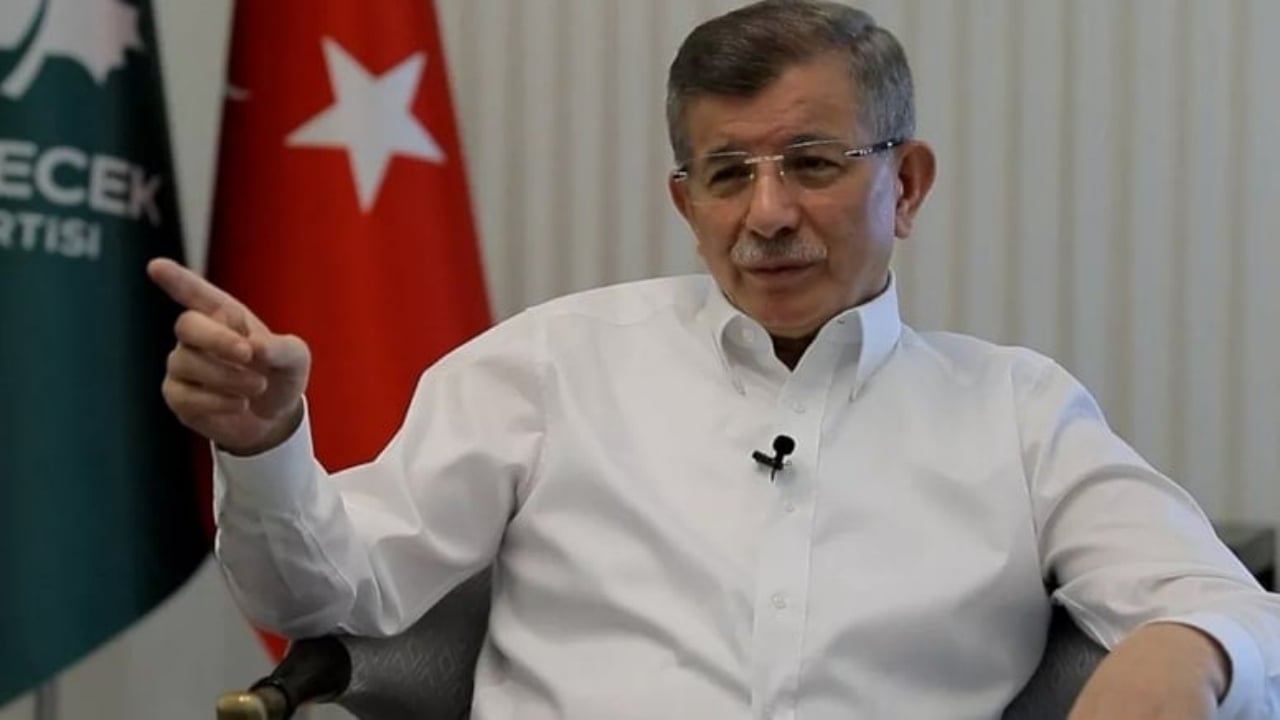 Foto - O belediye başkanı, Davutoğlu’nu küplere bindirdi: Utanmaz adam, Yezit