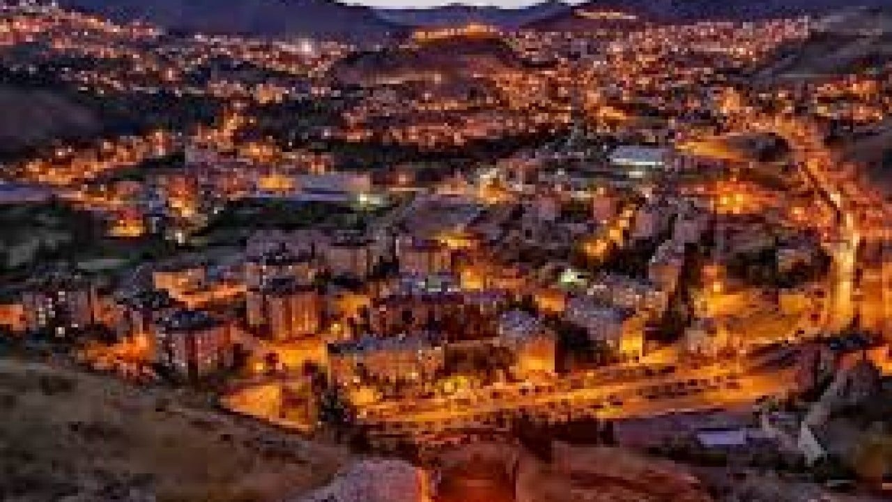 Foto - 'O dağdan az önce bilgi aldık' diyerek Türkiye'ye duyurdu: Büyük petrol müjdesi