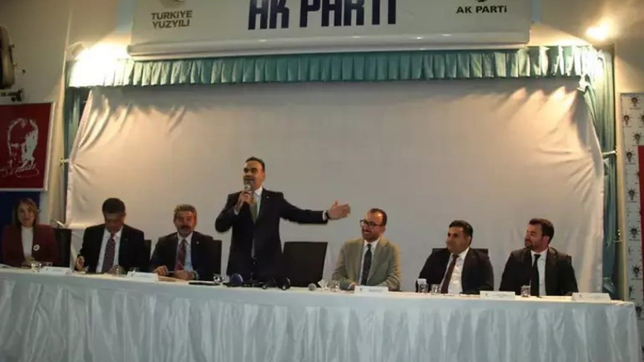 Foto - 'O dağdan az önce bilgi aldık' diyerek Türkiye'ye duyurdu: Büyük petrol müjdesi