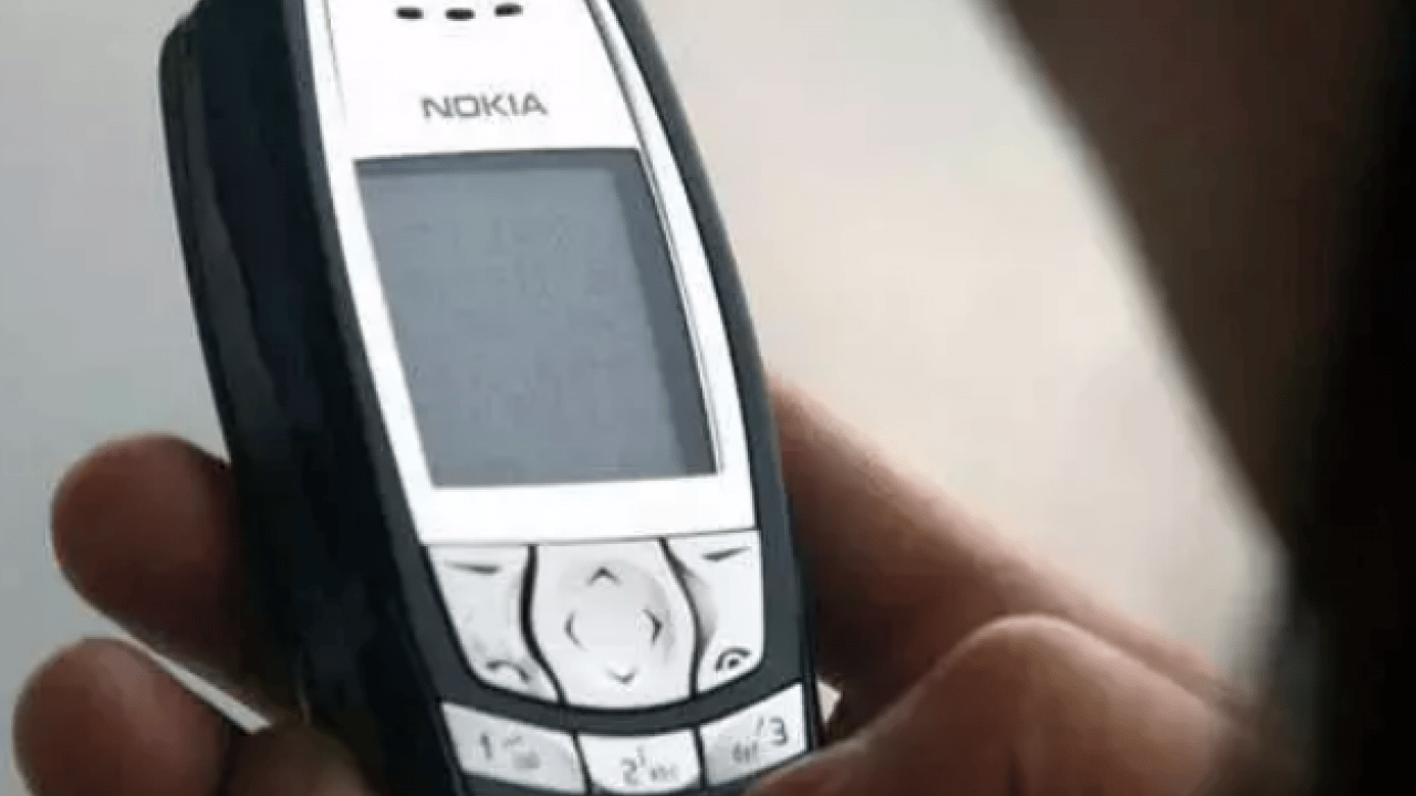 Foto - O eski telefonlar 'küçük bir servet' değerinde! Artık herkesin elinde, yoğun talep yaşanıyor! Çöpe atmayın