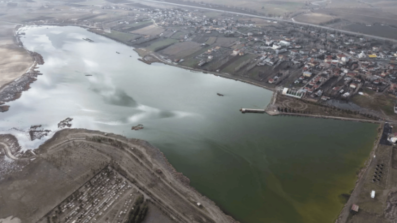O göl geçen sene kurumuştu! Bu yıl yüzde yüz doldu